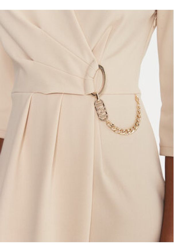 Rinascimento Sukienka koktajlowa CFC0020071002 Beżowy Regular Fit. Kolor: beżowy. Materiał: syntetyk. Styl: wizytowy