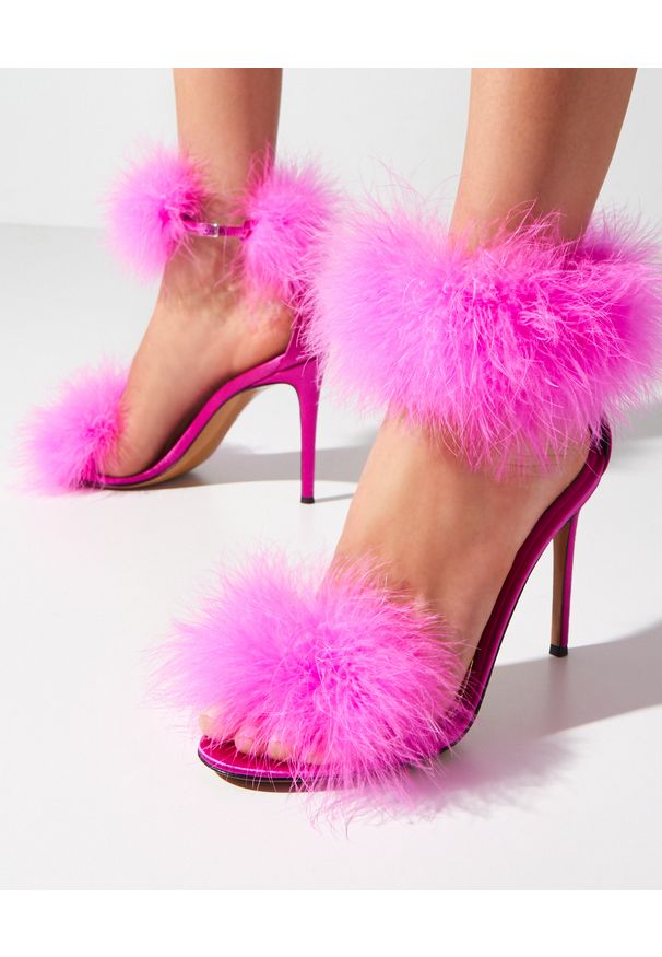 ALEXANDRE VAUTHIER - Różowe sandały na szpilce z piórami. Zapięcie: pasek. Kolor: różowy, wielokolorowy, fioletowy. Wzór: aplikacja, paski. Obcas: na szpilce
