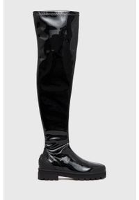 Liu Jo Kozaki damskie kolor czarny na platformie. Nosek buta: okrągły. Kolor: czarny. Szerokość cholewki: normalna. Obcas: na platformie