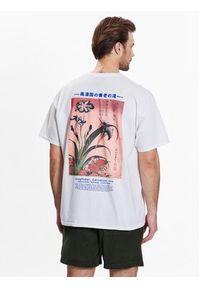 BDG Urban Outfitters T-Shirt BDG WHITE HOKUSAI PALM 76741438 Biały Relaxed Fit. Kolor: biały. Materiał: bawełna