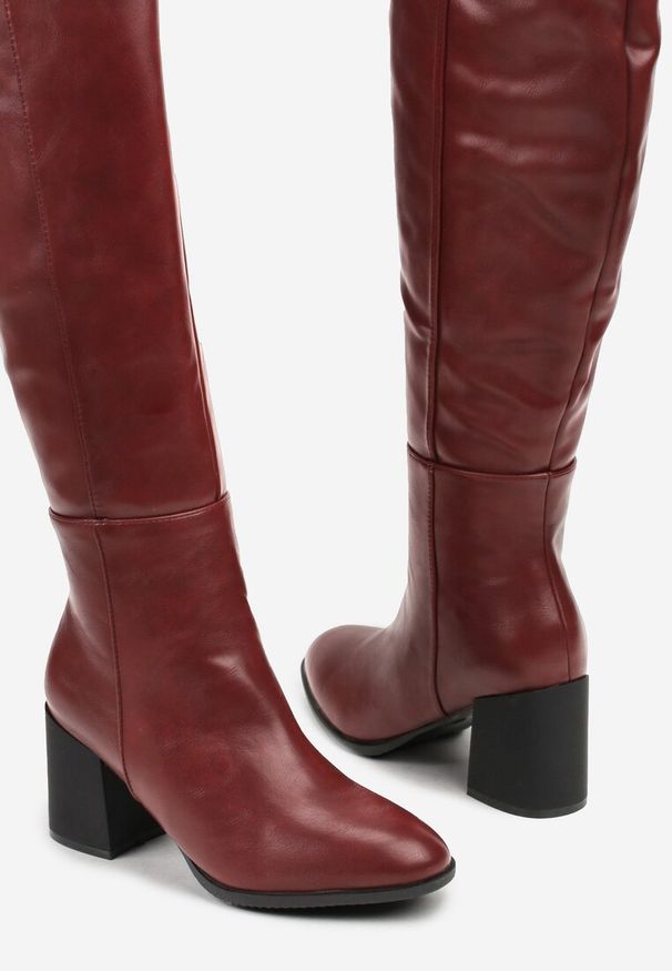 Born2be - Bordowe Kozaki Vices na Obcasie Ozdobione Przeszyciami Cidvira. Okazja: na co dzień. Kolor: czerwony. Materiał: jeans, skóra. Wzór: aplikacja. Obcas: na obcasie. Styl: casual, elegancki. Wysokość obcasa: średni