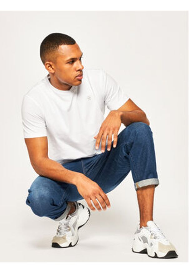 G-Star RAW - G-Star Raw T-Shirt Base-S D16412-336-110 Biały Regular Fit. Kolor: biały. Materiał: bawełna