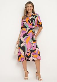 Born2be - Czarno-Fioletowa Sukienka z Kopertowym Dekoltem i Wiązaniem w Talii Quopia. Okazja: na co dzień. Kolor: czarny. Długość rękawa: krótki rękaw. Typ sukienki: kopertowe. Styl: casual #5