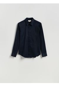 Reserved - Bawełniana koszula slim fit - granatowy. Kolor: niebieski. Materiał: bawełna
