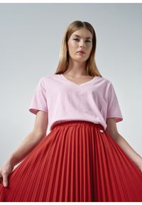 Ochnik - Długa czerwona plisowana spódnica. Kolor: czerwony. Materiał: materiał, poliester. Długość: długie #1