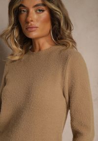 Renee - Ciemnobeżowy Sweter z Wełną ze Ściągaczami Furrive. Kolor: beżowy. Materiał: wełna #4
