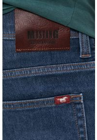 Mustang - Szorty jeansowe. Okazja: na co dzień. Kolor: niebieski. Materiał: jeans. Styl: casual #2