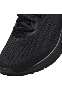 Buty do biegania Nike Revolution 6 Next W DC3729 001 czarne. Kolor: czarny. Materiał: dzianina, guma. Szerokość cholewki: normalna. Model: Nike Revolution. Sport: bieganie #10