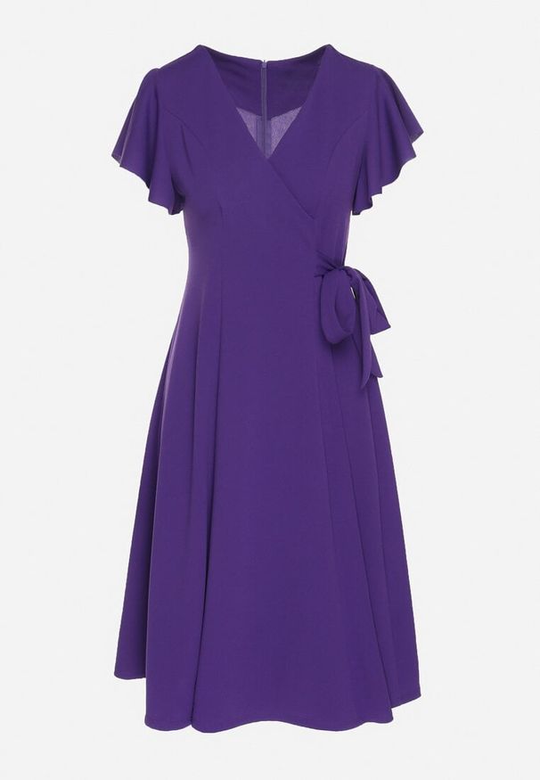 Born2be - Fioletowa Rozkloszowana Sukienka Kopertowa z Wiązaniem w Talii Dannila. Kolor: fioletowy. Wzór: aplikacja. Typ sukienki: kopertowe