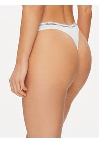 Calvin Klein Underwear Stringi 000QD5043E Biały. Kolor: biały. Materiał: bawełna