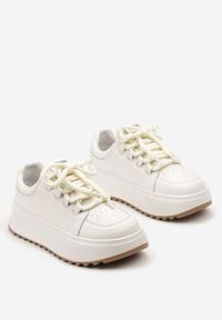 Born2be - Białe Skórzane Sneakersy na Platformie z Szerokim Sznurowaniem Wicca. Nosek buta: okrągły. Zapięcie: sznurówki. Kolor: biały. Materiał: skóra. Obcas: na platformie. Wysokość obcasa: niski #3