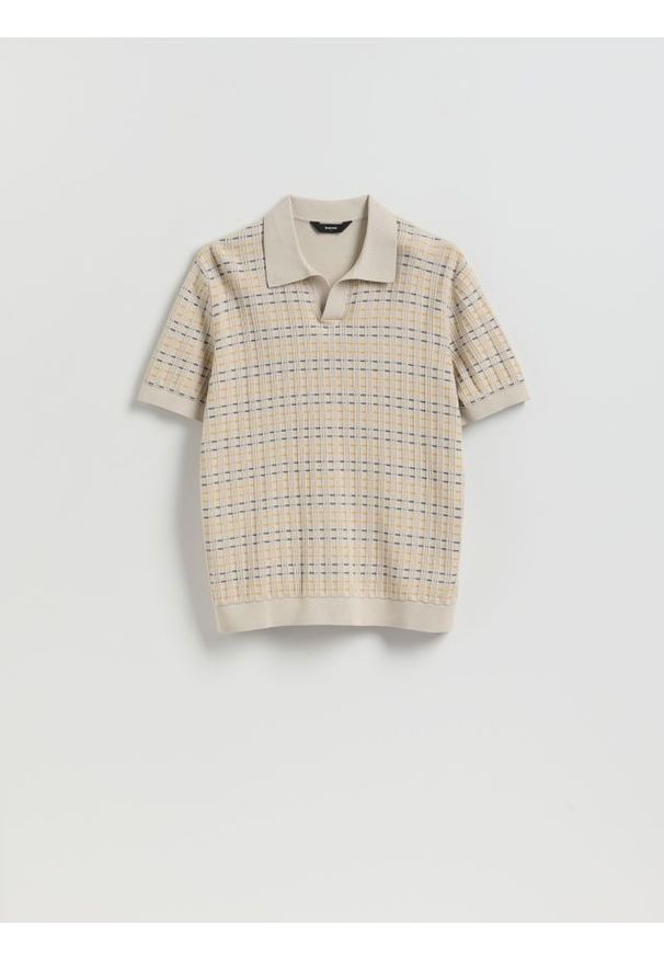 Reserved - Strukturalny sweter polo - beżowy. Typ kołnierza: polo. Kolor: beżowy. Materiał: bawełna