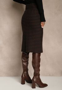 Renee - Czarna Tweedowa Spódnica Ołówkowa w Kratę z Guzikami Aretusa. Okazja: na spotkanie biznesowe. Stan: podwyższony. Kolor: czarny. Styl: biznesowy #3