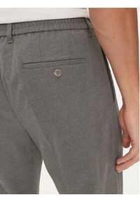 Sisley Spodnie materiałowe 470USF04N Szary Slim Fit. Kolor: szary. Materiał: syntetyk, wiskoza #3