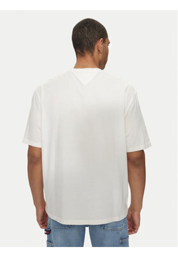 Tommy Jeans T-Shirt Big Flag DM0DM18547 Biały Oversize. Kolor: biały. Materiał: bawełna