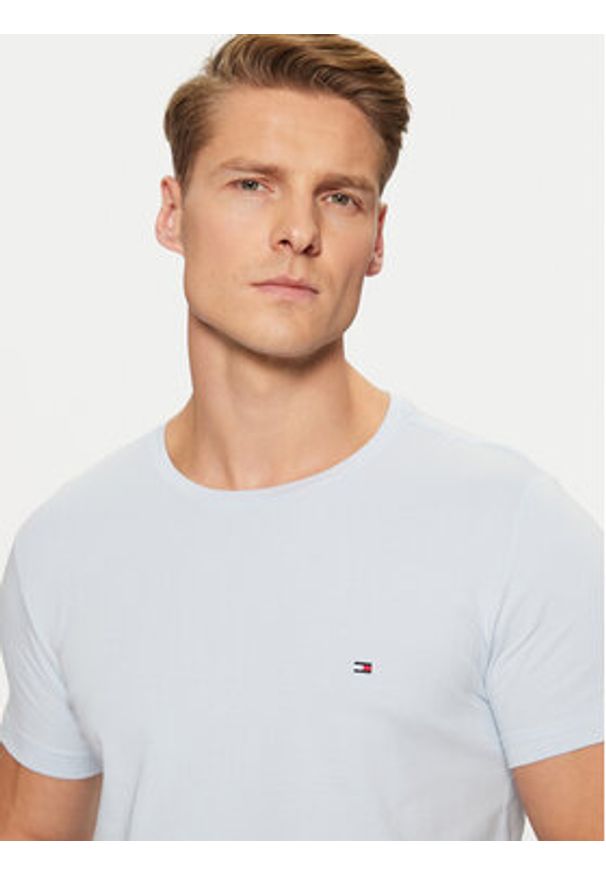 TOMMY HILFIGER - Tommy Hilfiger T-Shirt MW0MW10800 Błękitny Slim Fit. Kolor: niebieski. Materiał: bawełna