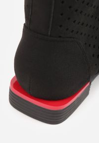 Renee - Czarne Botki VICES z Ażurowymi Zdobieniami w Stylu Retro Limoni. Okazja: na co dzień. Zapięcie: sznurówki. Kolor: czarny. Materiał: jeans. Szerokość cholewki: normalna. Wzór: ażurowy, aplikacja. Styl: retro #3