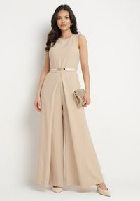 Born2be - Beżowy Kombinezon Bez Rękawów z Szerokimi Nogawkami i Kieszeniami Veleldia. Kolor: beżowy. Długość rękawa: bez rękawów. Styl: klasyczny, elegancki #4