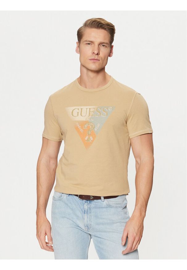 Guess T-Shirt M5RI14 J1314 Beżowy Slim Fit. Kolor: beżowy. Materiał: bawełna