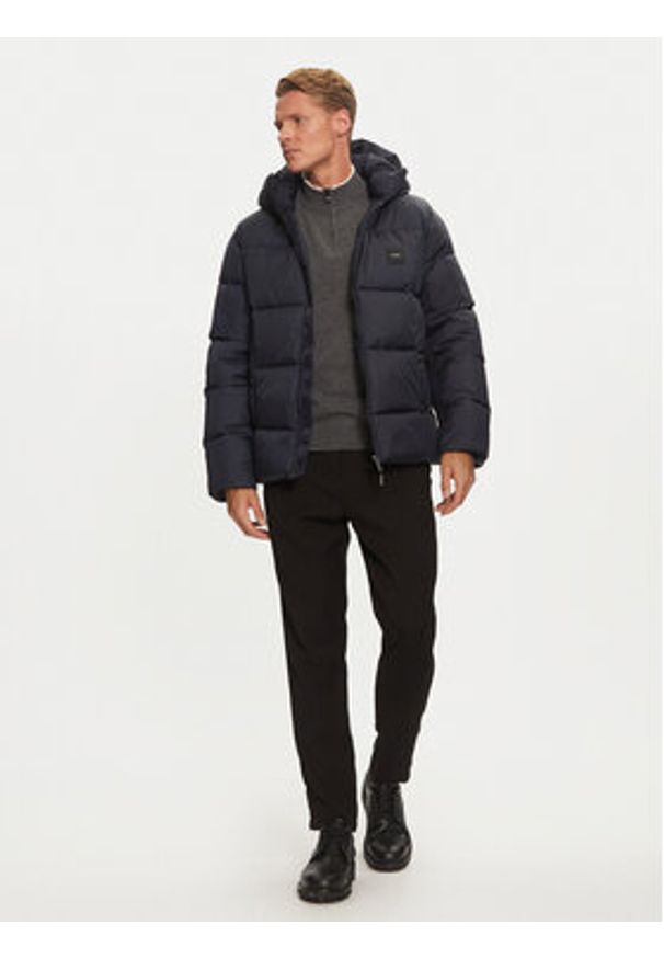 Calvin Klein Kurtka zimowa K10K113476 Granatowy Regular Fit. Kolor: niebieski. Materiał: syntetyk. Sezon: zima
