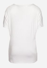 Born2be - Biały T-shirt Ozdobiony Cyrkoniami i Nadrukiem Wallilena. Okazja: na co dzień. Kolor: biały. Wzór: nadruk, aplikacja. Styl: casual