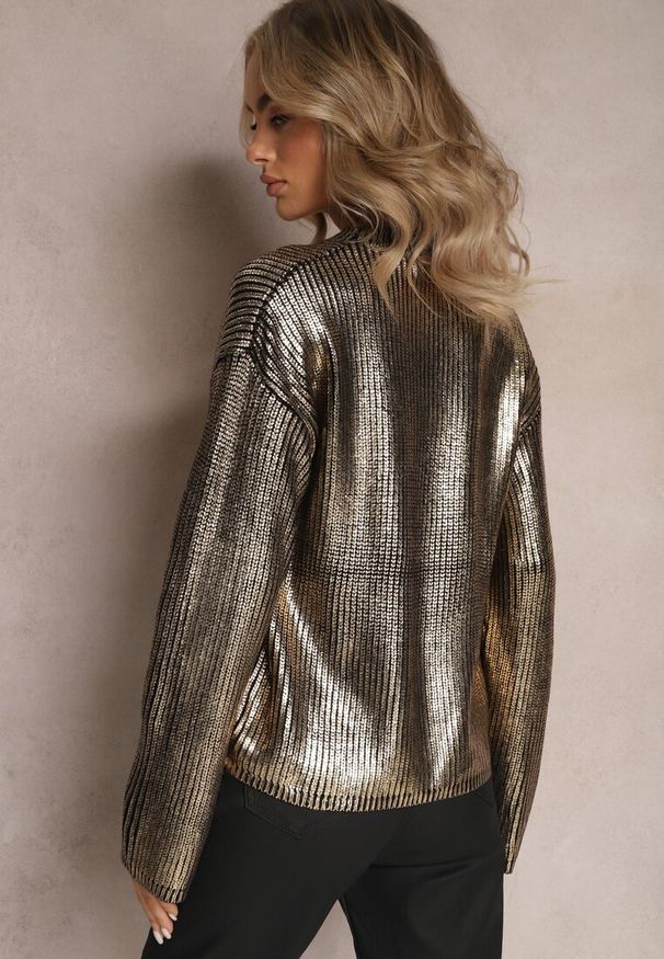Renee - Czarno-Złoty Metaliczny Sweter z Długim Rękawem Vivalei. Kolor: złoty. Materiał: dzianina. Długość rękawa: długi rękaw. Długość: długie. Styl: klasyczny