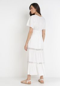 Born2be - Biała Sukienka Selphie. Kolor: biały. Materiał: koronka, tkanina. Długość rękawa: krótki rękaw. Wzór: koronka, aplikacja, ażurowy. Sezon: lato. Długość: midi #5