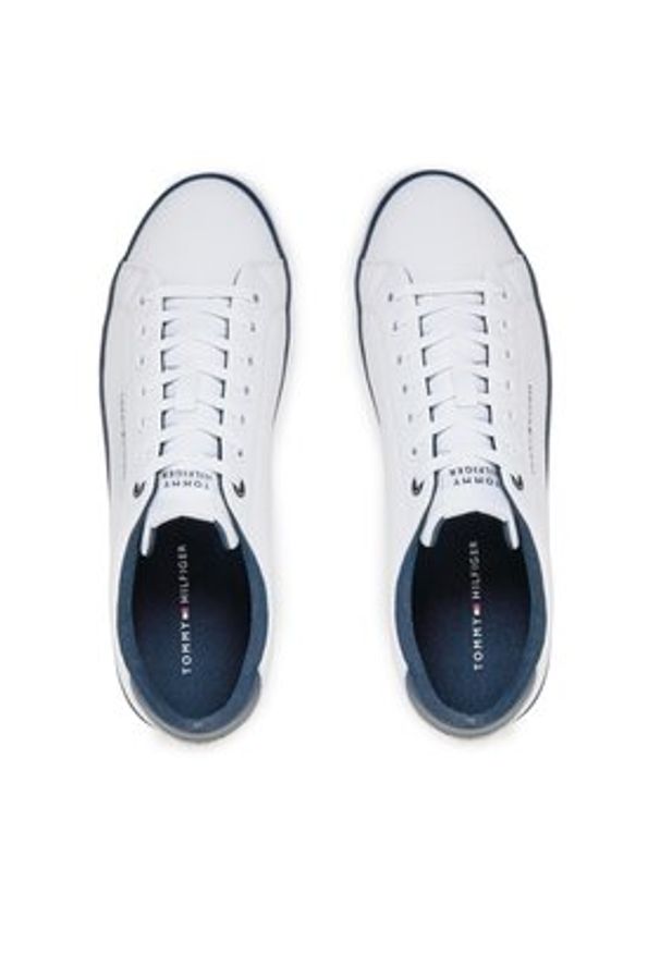 TOMMY HILFIGER - Tommy Hilfiger Sneakersy Th Hi Vulc Core Low Leather FM0FM05041 Biały. Kolor: biały. Materiał: skóra