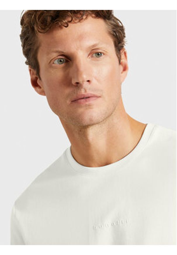 Bugatti T-Shirt 8350 55024A Biały Slim Fit. Kolor: biały. Materiał: bawełna
