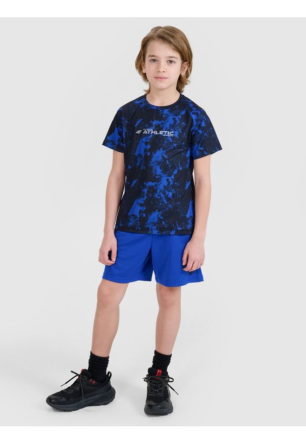 4f - 4F T-shirt sportowy szybkoschnący chłopięcy - multikolor 122/128 (6-8 lat). Kolor: wielokolorowy. Materiał: syntetyk, elastan, materiał, dzianina, włókno. Długość rękawa: krótki rękaw. Długość: krótkie. Wzór: nadruk, napisy, ze splotem, gładki. Sezon: lato. Sport: fitness