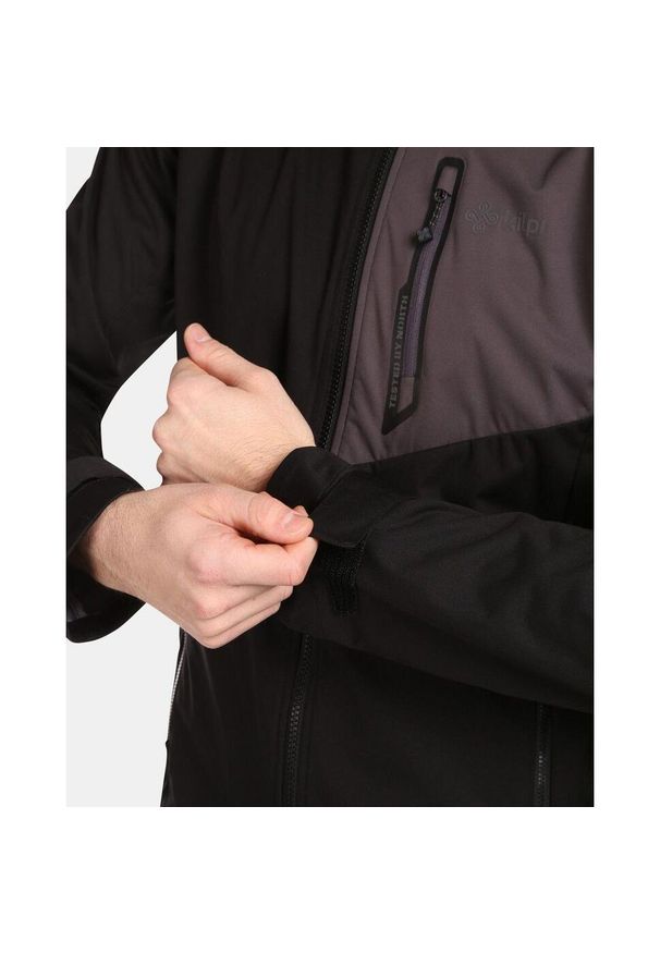 Kurtka turystyczna Kilpi Beltra. Kolor: czarny. Materiał: softshell. Sport: turystyka piesza