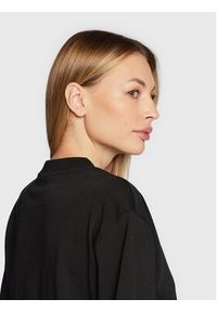 Gina Tricot T-Shirt Basic 10469 Czarny Regular Fit. Kolor: czarny. Materiał: bawełna