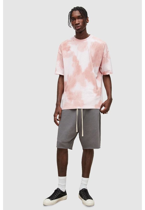 AllSaints t-shirt bawełniany wzorzysty. Okazja: na co dzień. Materiał: bawełna. Styl: casual