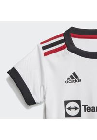 Adidas - Manchester United 22/23 Away Baby Kit. Kolor: wielokolorowy, czarny, biały. Materiał: materiał