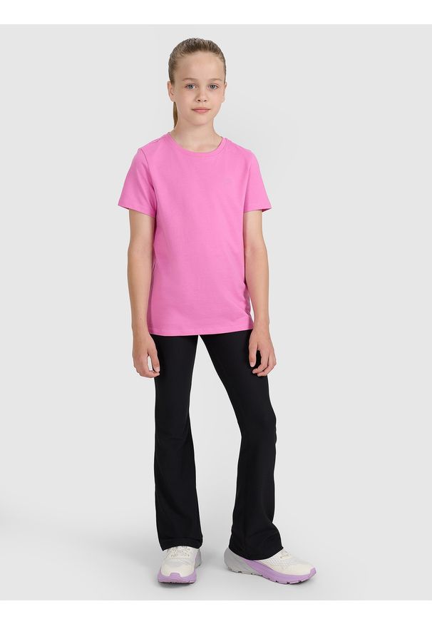 4f - 4F T-shirt oversize gładki dziewczęcy - różowy 158 (12-13 lat). Okazja: na co dzień. Kolor: różowy. Materiał: dzianina, jersey, bawełna. Długość rękawa: krótki rękaw. Długość: krótkie. Wzór: gładki. Sezon: lato. Styl: casual, klasyczny, sportowy