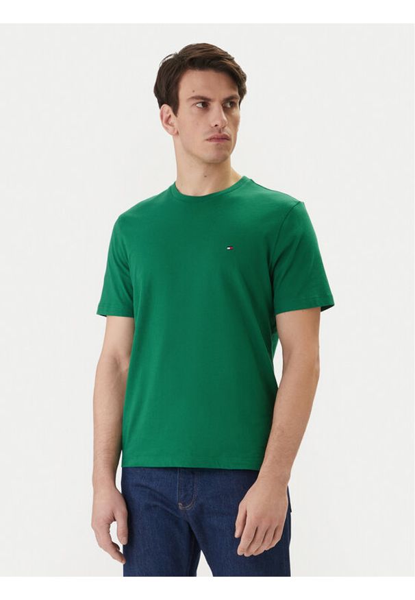 TOMMY HILFIGER - Tommy Hilfiger T-Shirt Ess Seasonal MW0MW39995 Zielony Regular Fit. Kolor: zielony. Materiał: bawełna