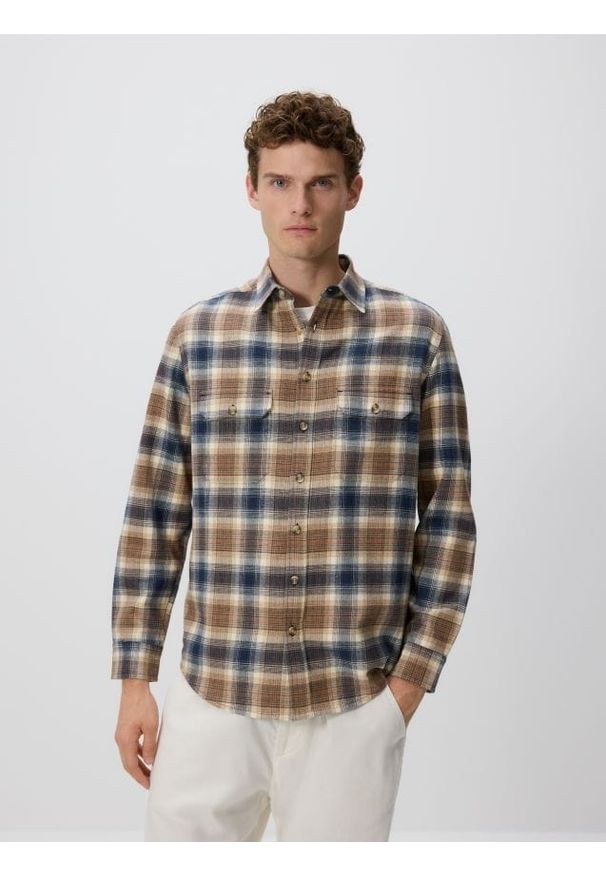 Reserved - Koszula regular fit w kratę - wielobarwny. Materiał: tkanina, bawełna