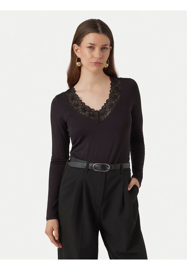 Vero Moda Bluzka Rosa 10298832 Czarny Regular Fit. Kolor: czarny. Materiał: wiskoza