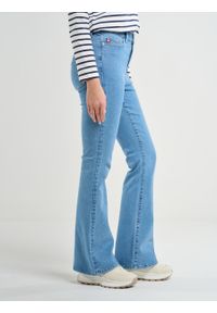 Big-Star - Jeansy damskie z rozszerzaną nogawką błękitne Clara Flare 158. Okazja: na co dzień. Kolor: niebieski. Styl: retro, klasyczny, casual, elegancki #5