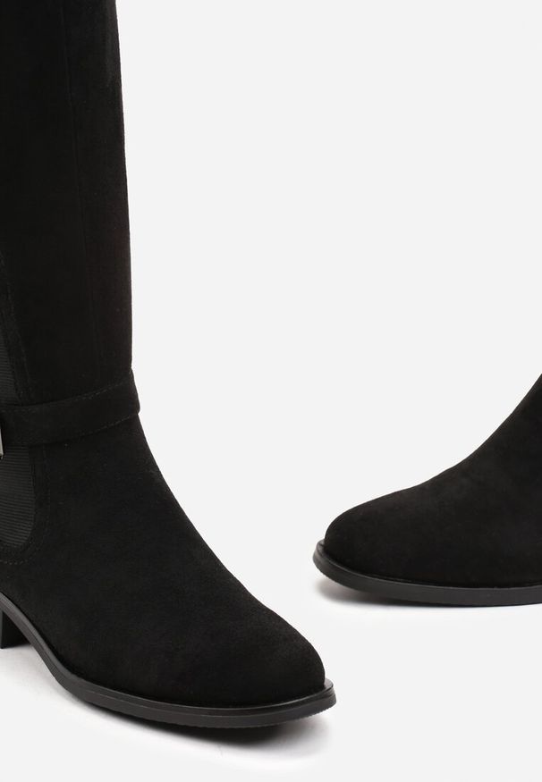 Born2be - Czarne Kozaki Muszkieterki z Elastyczną Wstawką Vosline. Okazja: na co dzień. Kolor: czarny. Styl: casual