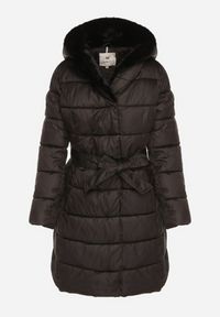 Born2be - Czarna Długa Kurtka Ozdobiona Pikowaniem z Nieodpinanym Kapturem i Paskiem Lidaveia. Okazja: na co dzień. Kolor: czarny. Materiał: jeans. Długość: długie. Wzór: aplikacja. Styl: klasyczny, casual, elegancki #2