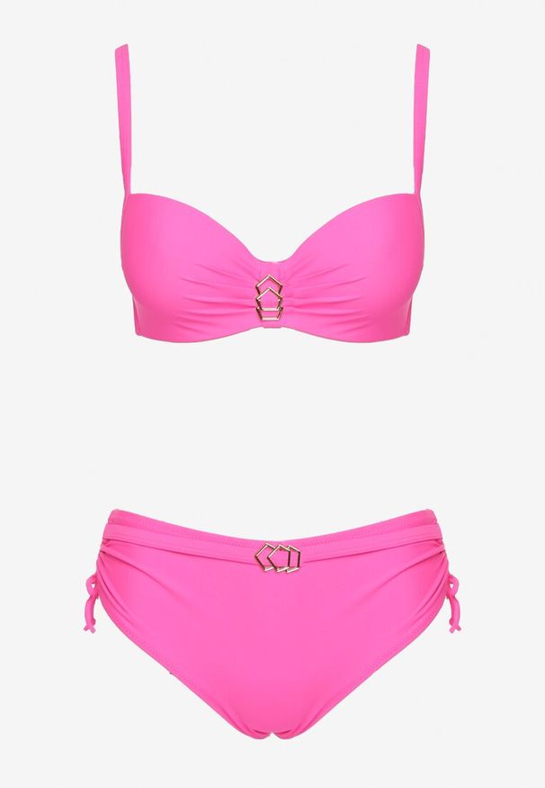 Born2be - Fuksjowe Bikini Biustonosz i Majtki Figi Ozdobione Metalicznymi Aplikacjami Kinionela. Kolor: różowy. Wzór: aplikacja