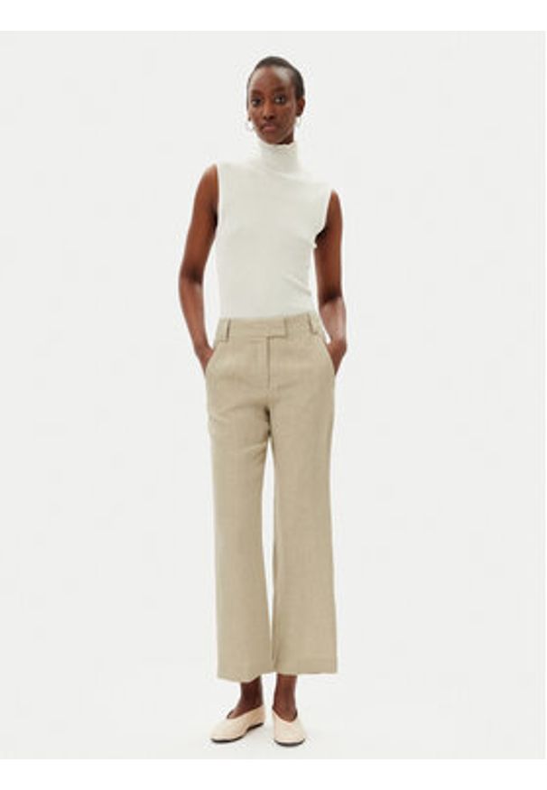 Marella Spodnie materiałowe Falco 2513131052200 Khaki Regular Fit. Kolor: brązowy. Materiał: len