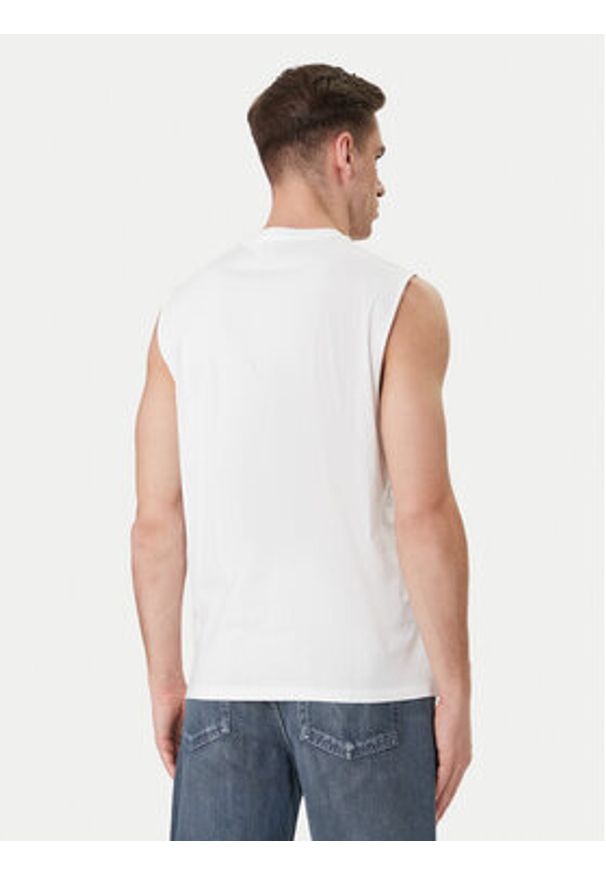 Calvin Klein Jeans Tank top LV04RF273G Biały Slim Fit. Kolor: biały. Materiał: bawełna