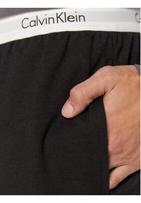 Calvin Klein Underwear Szorty piżamowe 000NM2303E Czarny Regular Fit. Kolor: czarny. Materiał: bawełna #4