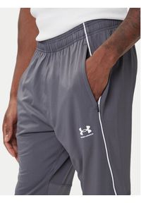 Under Armour Spodnie dresowe Challenger Training 6004044 Szary Slim Fit. Kolor: szary. Materiał: dresówka #5