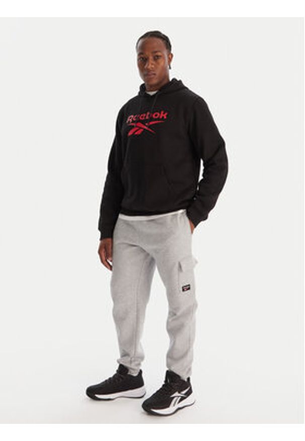 Reebok Spodnie dresowe Wada RK25147CCM Szary Regular Fit. Kolor: szary. Materiał: syntetyk