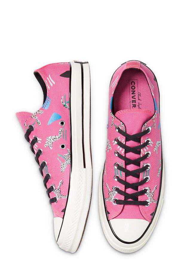 Converse - Tenisówki. Nosek buta: okrągły. Zapięcie: sznurówki. Kolor: różowy. Materiał: guma