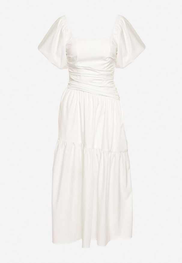 Born2be - Biała Rozkloszowana Marszczona Sukienka z Wiskozą i Bufiastymi Rękawami oraz Falbanką Larnovia. Okazja: na co dzień, na imprezę. Kolor: biały. Materiał: wiskoza. Typ sukienki: proste. Styl: casual, elegancki