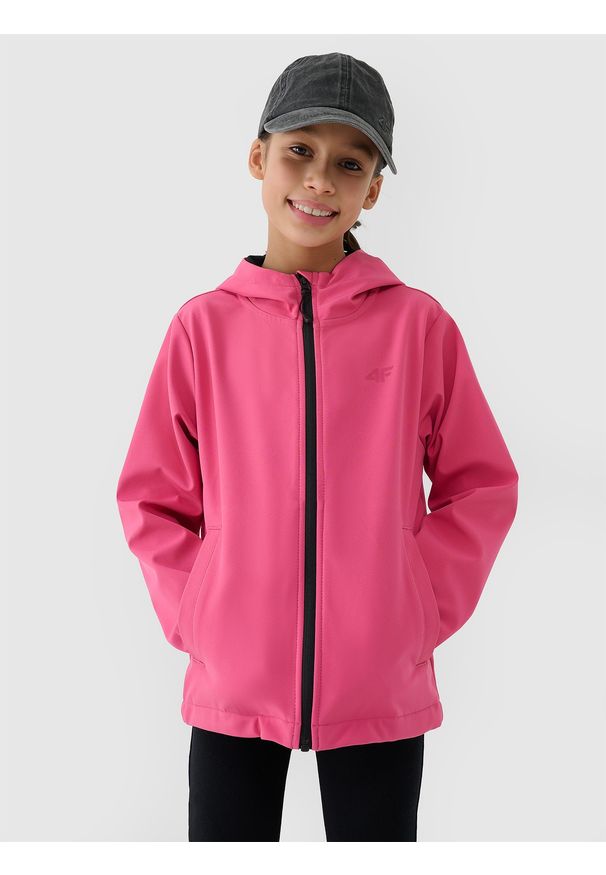 4f - 4F Kurtka softshell wiatroodporna membrana 5000 dziewczęca - różowa 158 (12-13 lat). Okazja: na co dzień. Typ kołnierza: kołnierzyk stójkowy, kaptur. Kolor: różowy. Materiał: softshell. Sezon: lato. Styl: casual, klasyczny